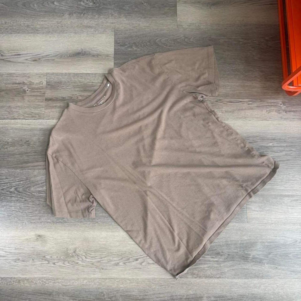 PacSun brown t-shirt in a L